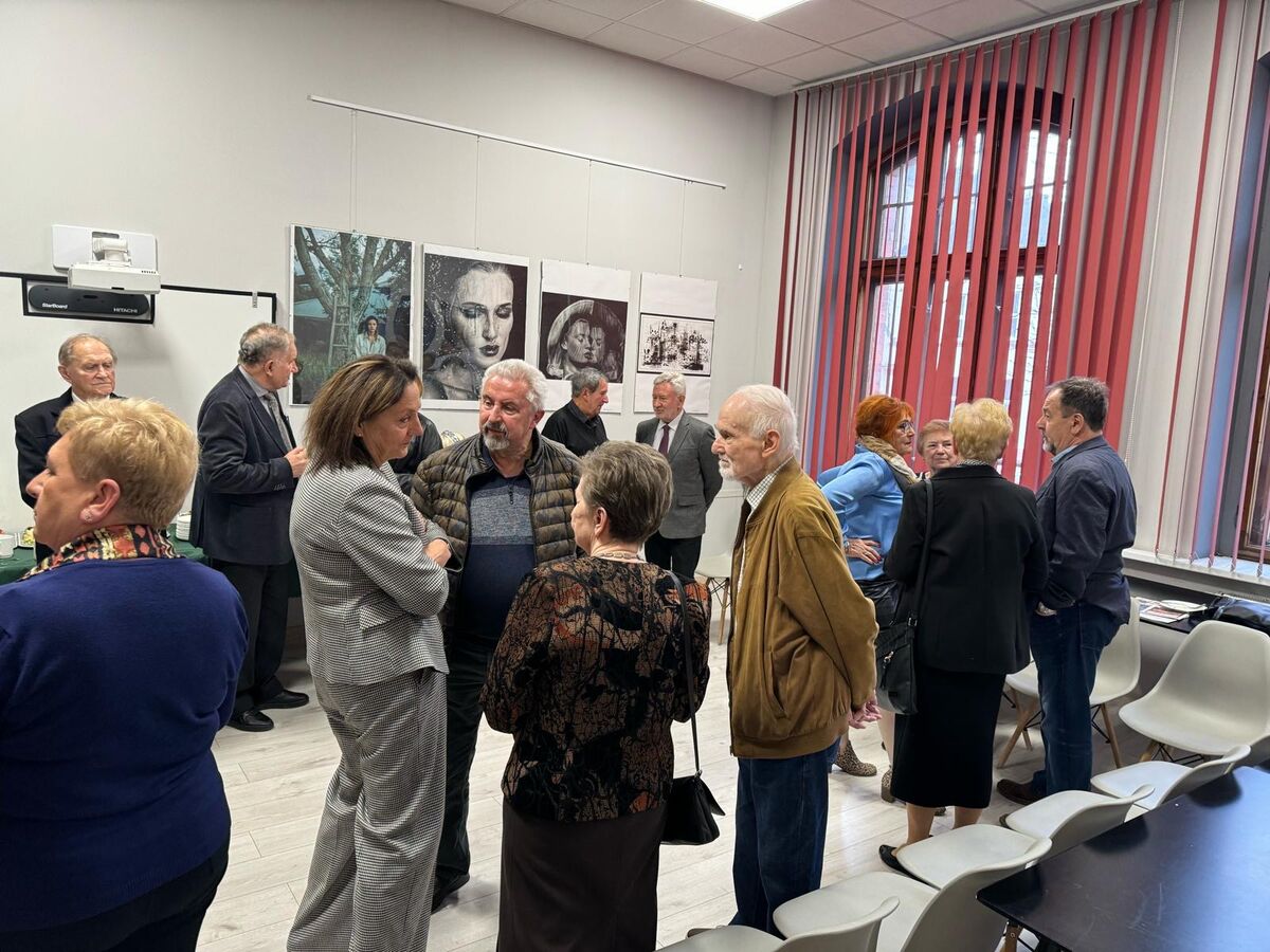 0c4f41c2 f6b4 40ea a324 d8e386b3f8af