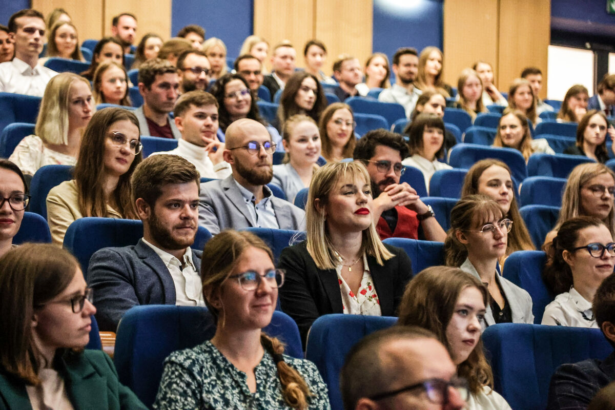 Witamy nowych lekarzy i lekarzy dentystów!