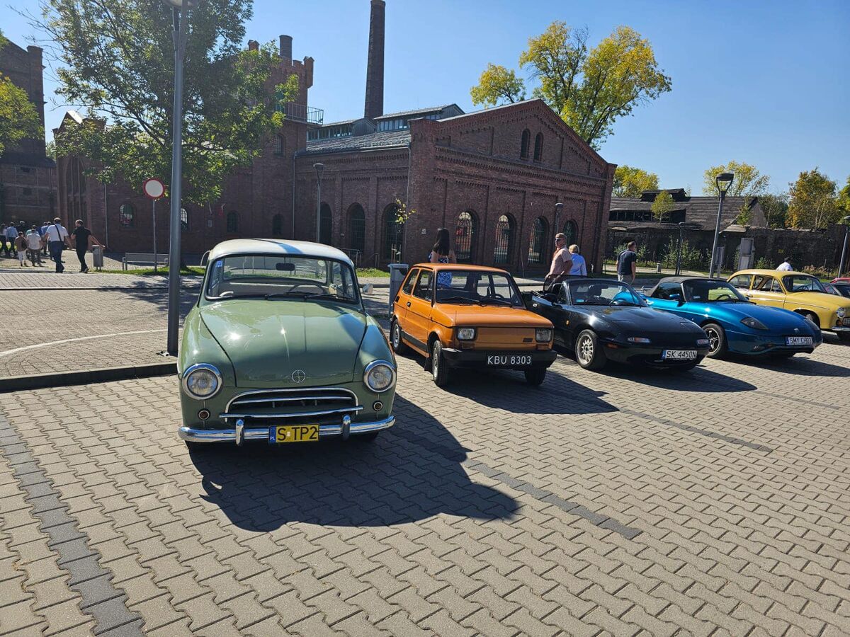 IV Ogólnopolski Zlot Pojazdów Zabytkowych Medi Old Car