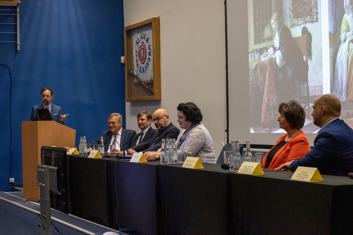 Prezes NFZ w ŚIL zapowiedział kontynuowanie programu opieki koordynowanej w placówkach POZ