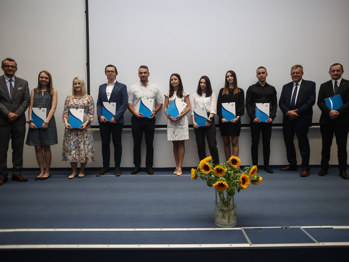 Uroczyste wręczenie dokumentów dla lekarzy stażystów