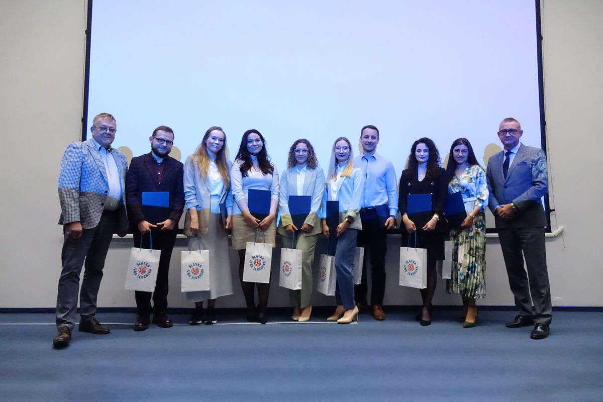  Lekarze i lekarze dentyści z najlepszymi wynikami z LEK-u i LDEK-u