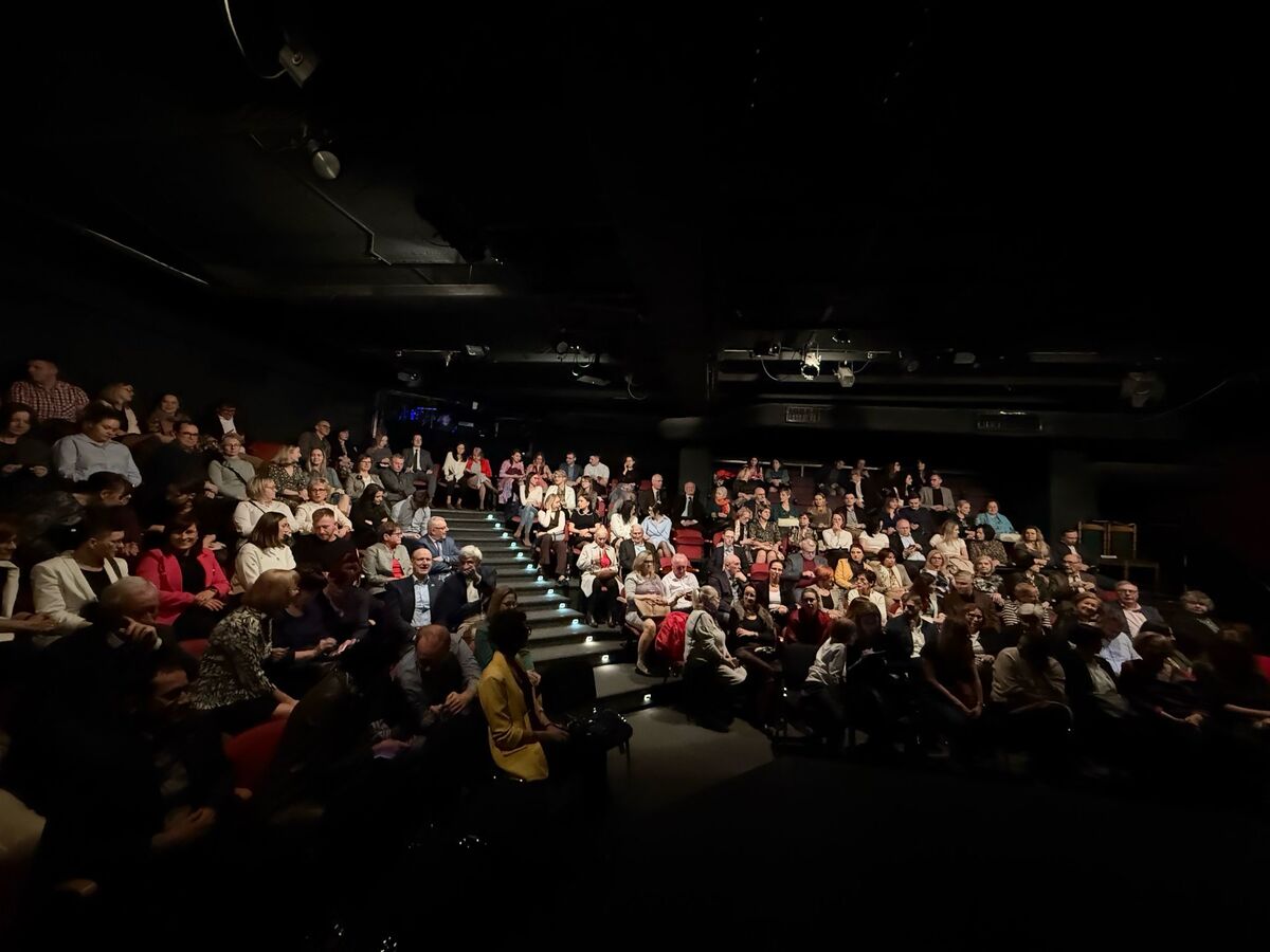 fc00dda5 59c7 4e41 b759 34beb1db55d3