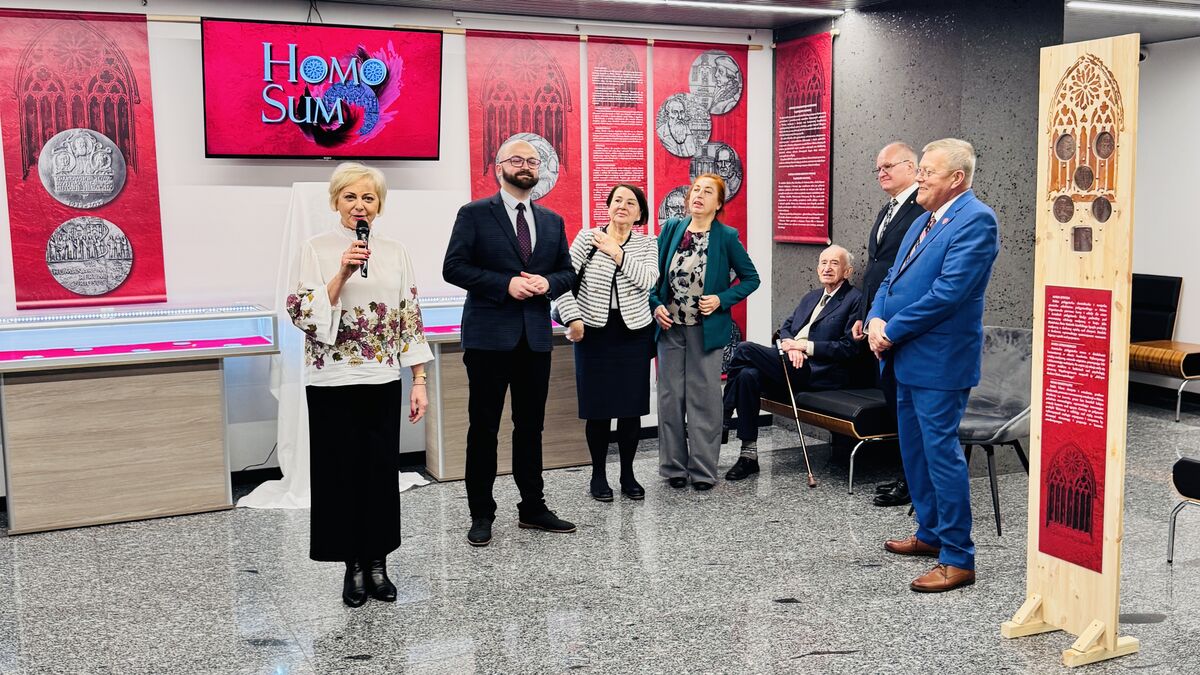 Otwarcie wystawy „Homo Sum” w Śląskiej Izbie Lekarskiej